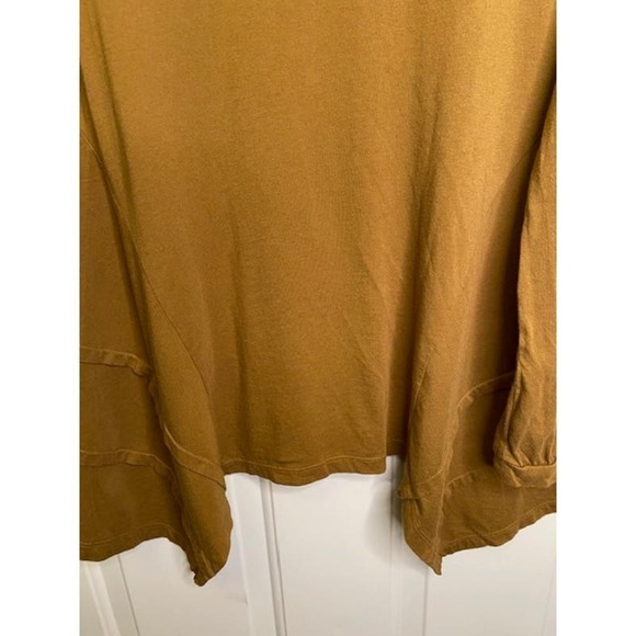 Lori Goldstein Logo Shark Bite Hem Women's Tunic Size Small Chartreuse - Picture 5 of 5